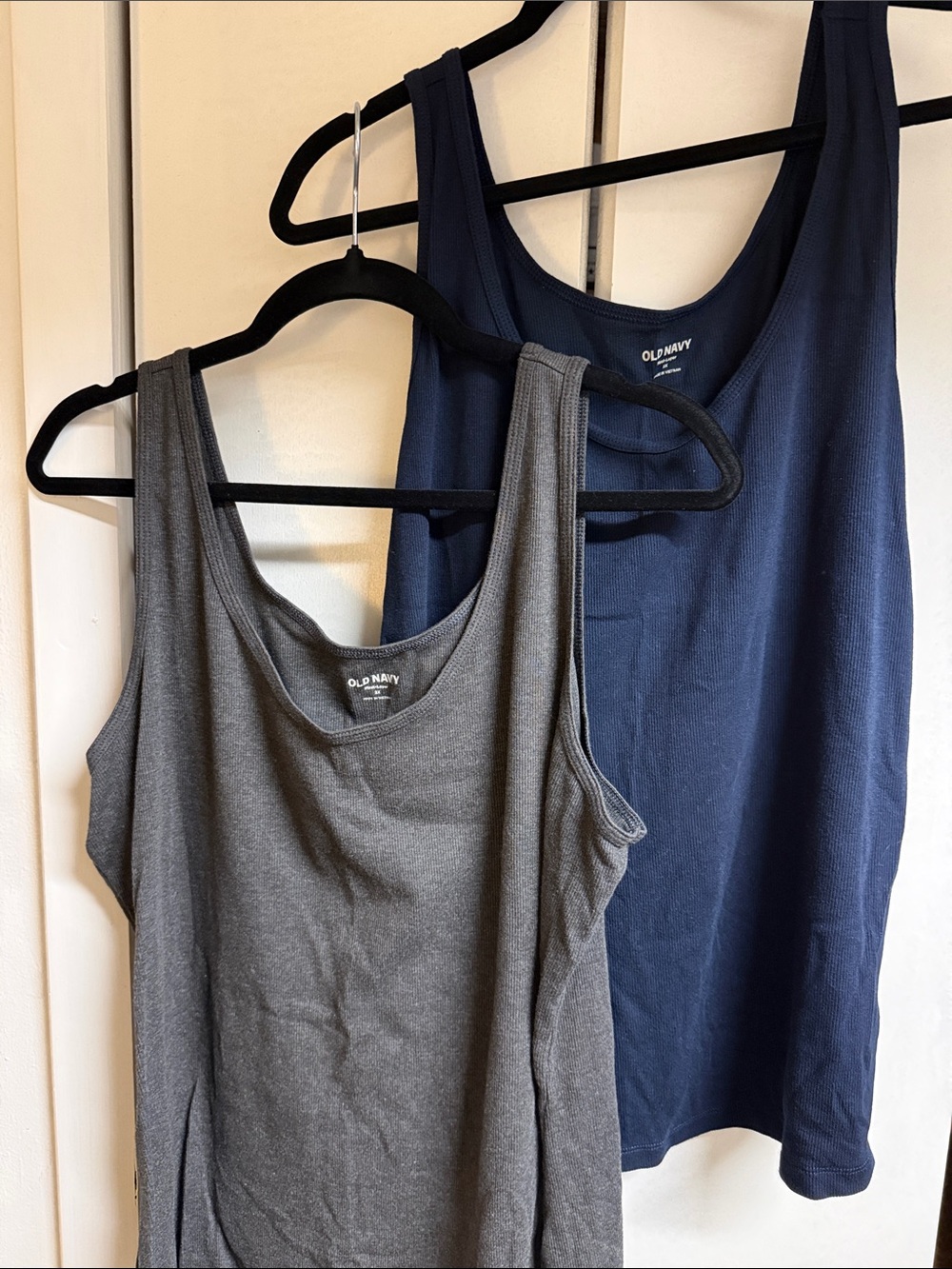 Old Navy Women’s Tank Tops - Navy & Charcoal Gray